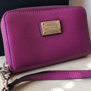Michael Kors Wristlet